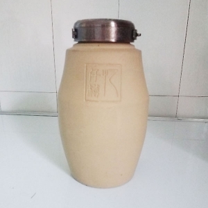 內蒙古憶仟樽白色素燒陶瓷酒瓶